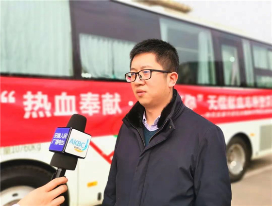 安康市委機關(guān)組織開展“熱血奉獻·溫暖有你”無償獻血活動